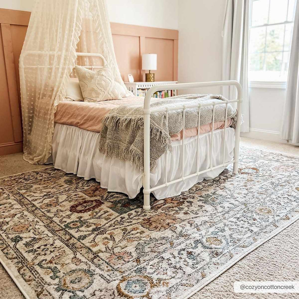 Herstmonceux Traditional Area Rug | Machine Woven Rug