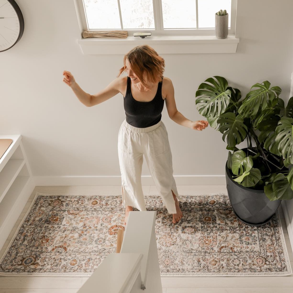 Herstmonceux Traditional Area Rug | Machine Woven Rug